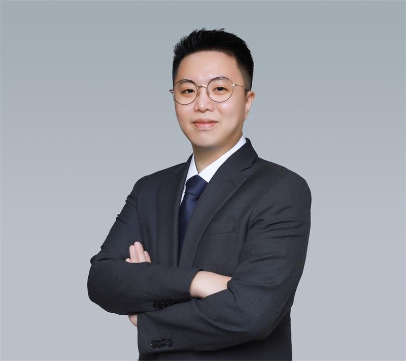 <사진> 강원대학교 약학대학 약학과 한용현 교수.